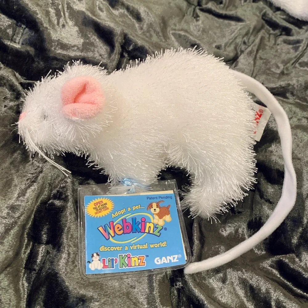 GANZ Webkinz Lil'Kinz Mouse New Sealed Unused Code - Picture 3 of 11